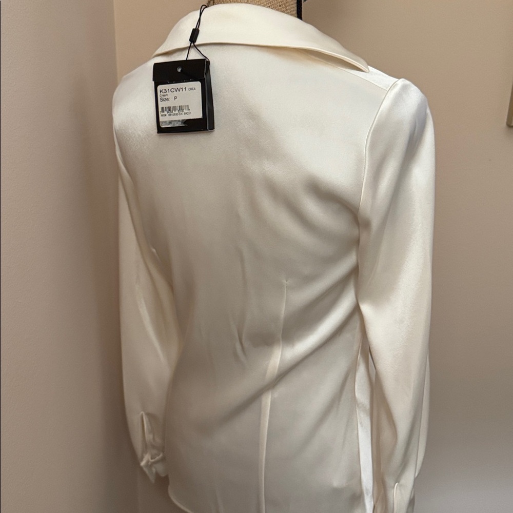 St. John Cream Cowl Neck Top - Picture 5 of 10